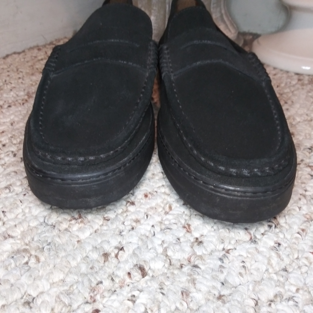 Tod's Black Suede Men's Vibram Sole Penny Loafer Style Driving Shoes - Picture 6 of 15